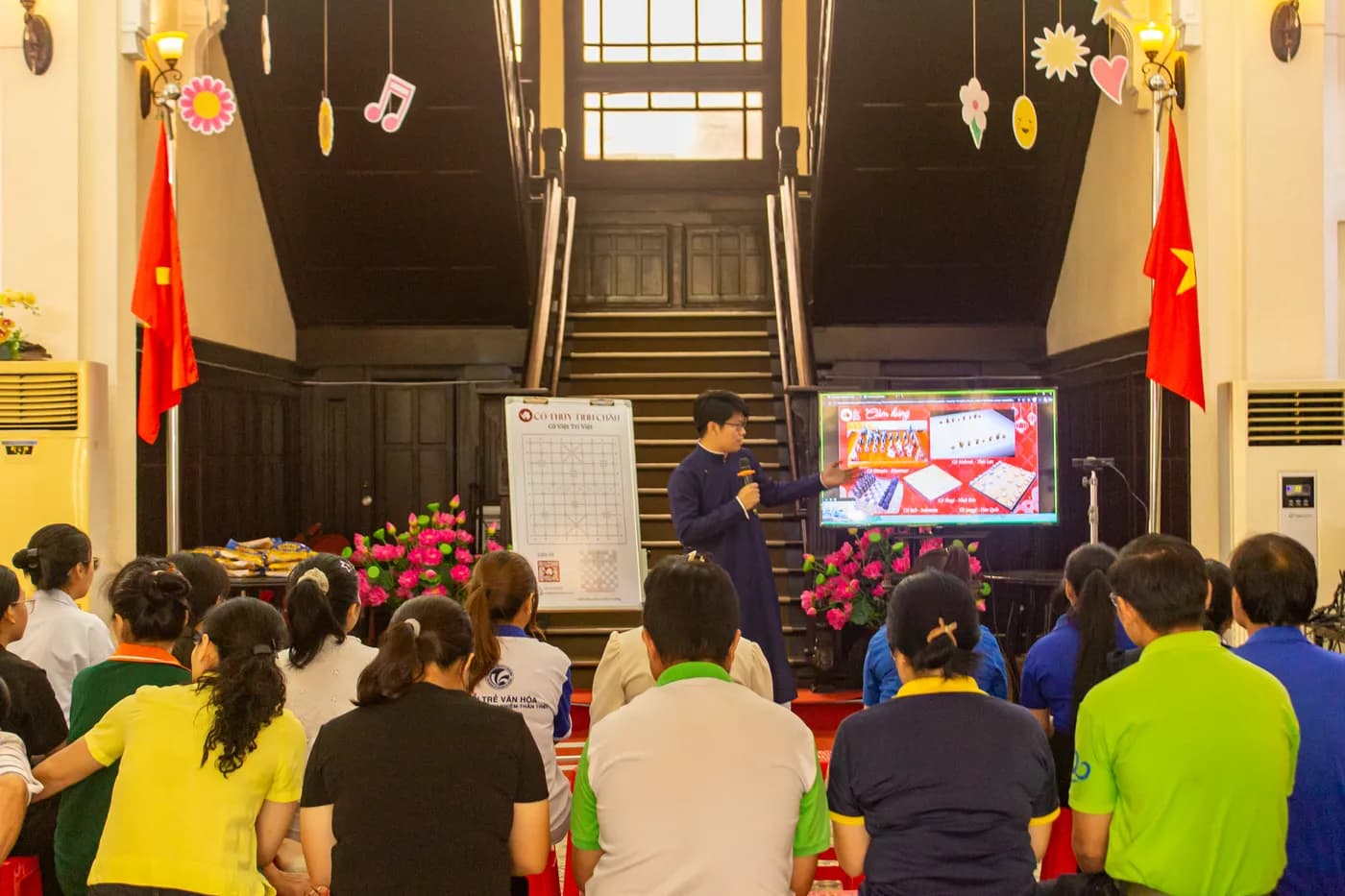 Hình ảnh các cán bộ tại Nhà Thiếu nhi TP.Hồ Chí Minh tham gia tập huấn Cờ Thủy Tinh Châu tại chương trình tập huấn tại Nhà Thiếu nhi Thành phố Hồ Chí Minh.