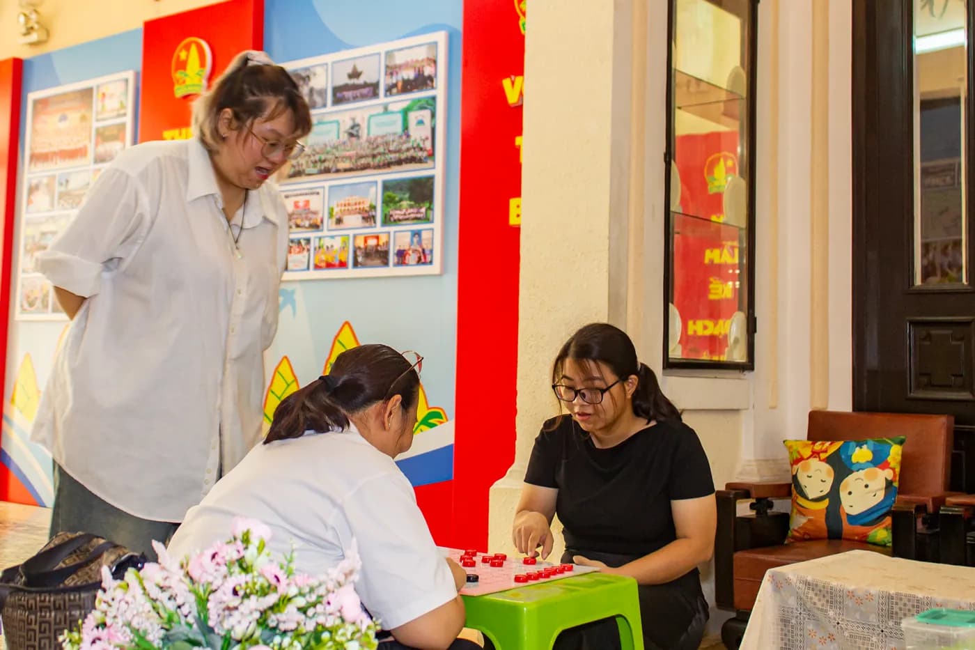 Hình ảnh các cán bộ tại Nhà Thiếu nhi TP.Hồ Chí Minh tham gia tập huấn Cờ Thủy Tinh Châu tại chương trình tập huấn tại Nhà Thiếu nhi Thành phố Hồ Chí Minh.