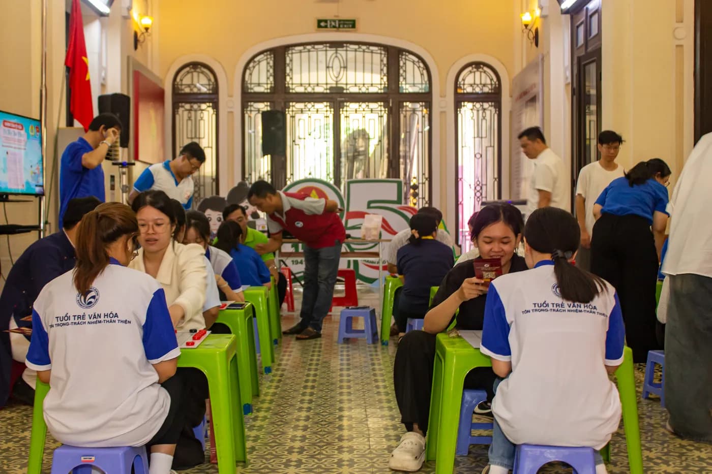 Hình ảnh các cán bộ tại Nhà Thiếu nhi TP.Hồ Chí Minh tham gia tập huấn Cờ Thủy Tinh Châu tại chương trình tập huấn tại Nhà Thiếu nhi Thành phố Hồ Chí Minh.
