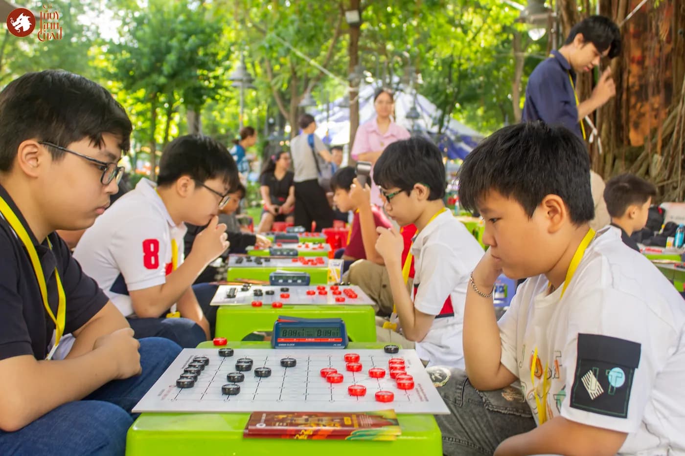 Hình ảnh các kỳ thủ của Bảng B đang thi đấu thuộc Liên Hoan Cờ Thủy Tinh Châu Kids Fest 2026 tổ chức tại Nhà Thiếu Nhi Thành phố Hồ Chí Minh.
