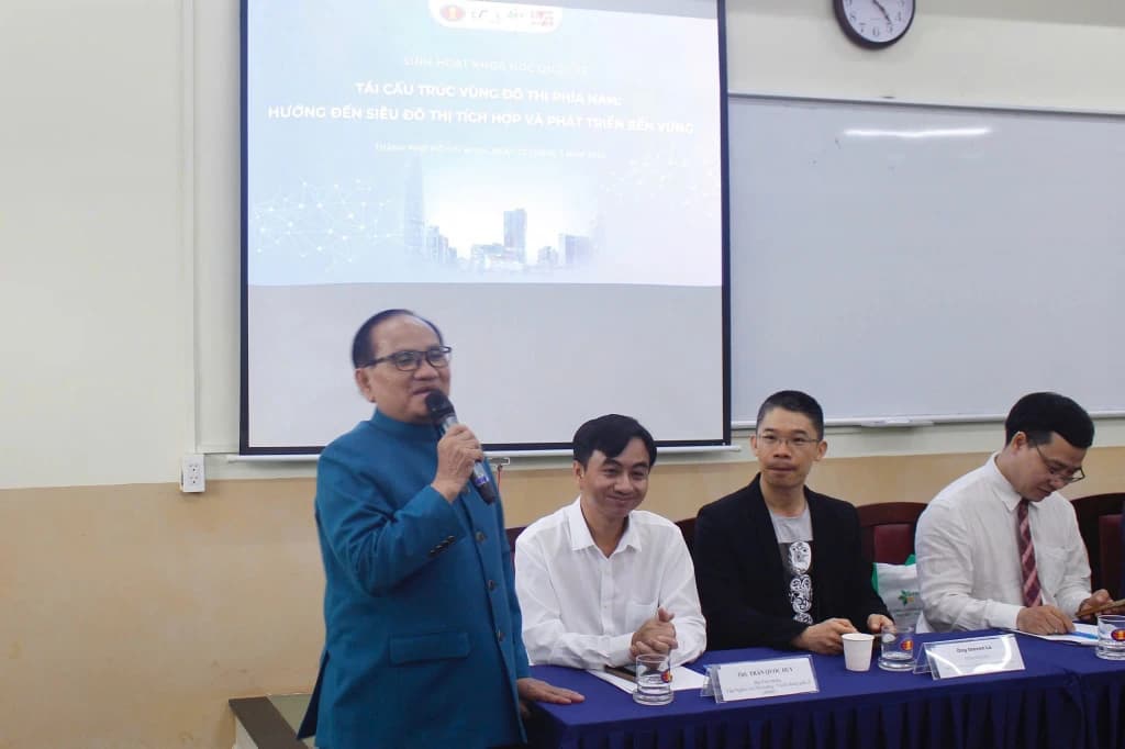 ThS. Nguyễn Hữu Nhơn - Trưởng ban cố vấn TW, Hội khuyến học Việt Nam (văn phòng phía nam) phát biểu