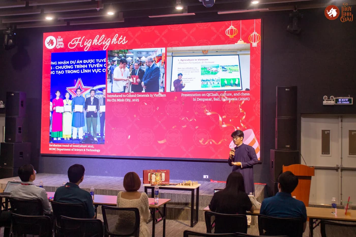 Hình ảnh Co-founder Cờ Thủy Tinh Châu trình bày tại chương trình Navigating Vietnam’s Startup Ecosystem: Perspectives from Builders, Enablers and Educators” được tổ chức tại SIHUB .