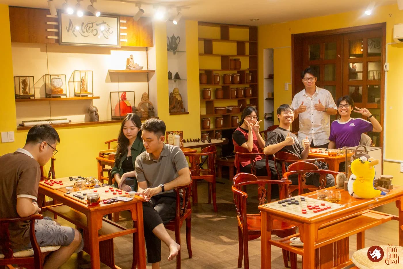 Hình ảnh toàn bộ khách tham dự Workshop Cờ & Trà: Tách trà cuối của tháng 5 tại Đây là An Viên Trà.