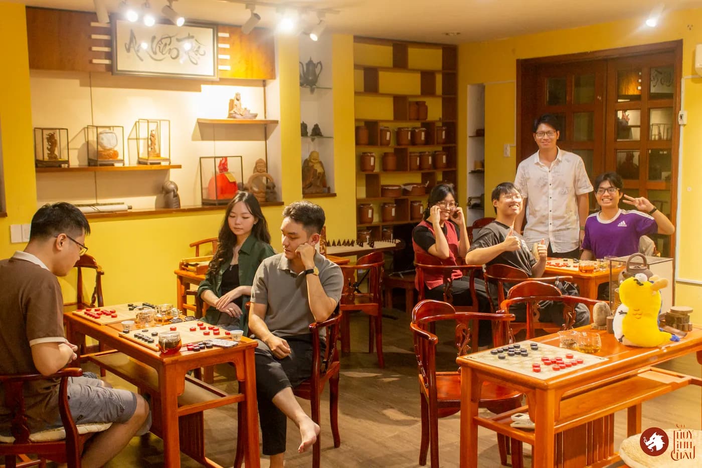 Hình ảnh toàn bộ khách tham dự Workshop Cờ & Trà: Tách trà cuối của tháng 5 tại Đây là An Viên Trà.
