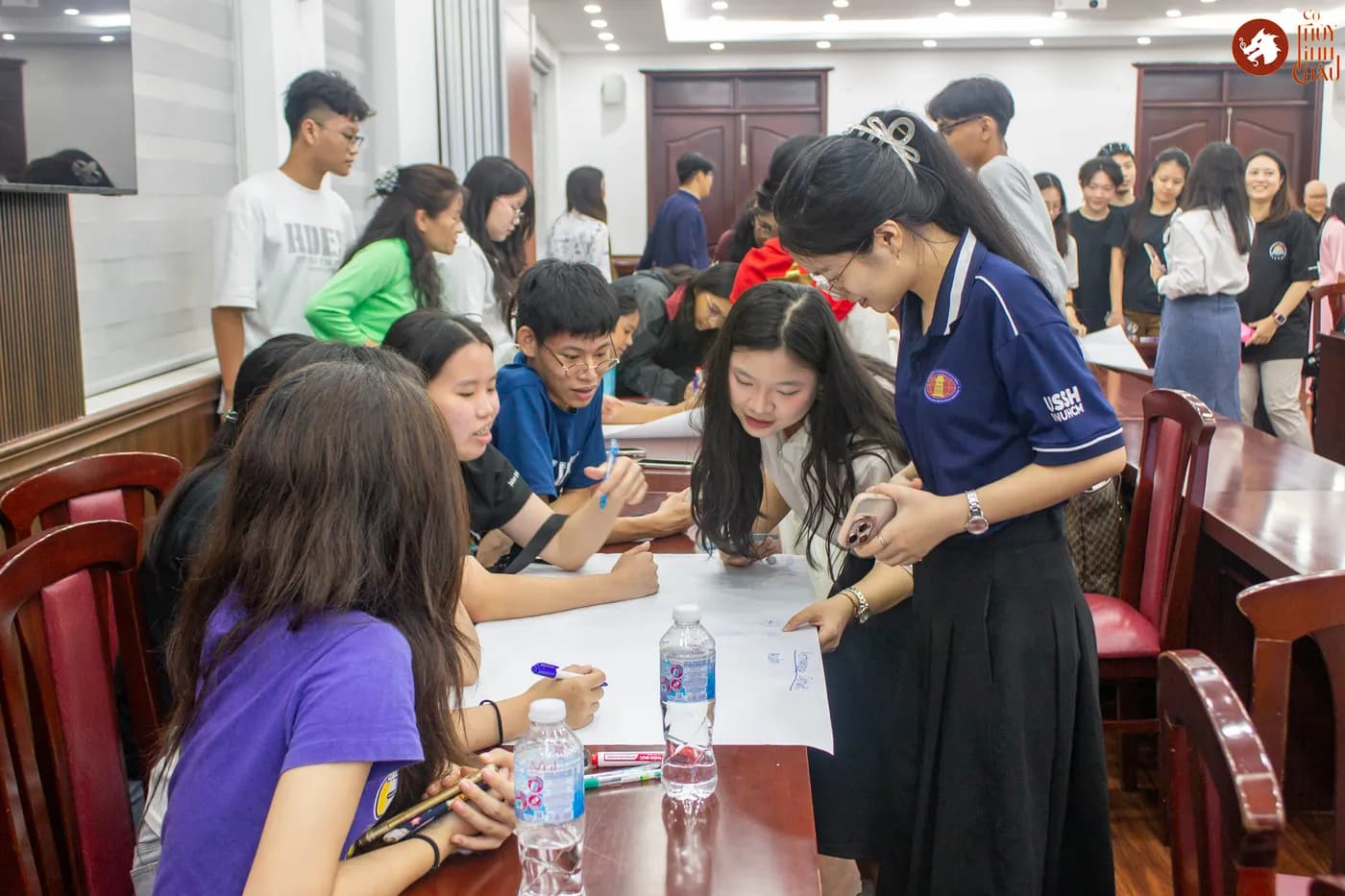Hình ảnh các bạn sinh viên Singapore tại chương trình giao lưu văn hóa quốc tế đầy ý nghĩa tại Trường Đại học Khoa học Xã hội và Nhân văn, kết nối cùng đoàn công tác Kampong Glam CC (Singapore) và các bạn sinh viên Khoa Đông phương học.