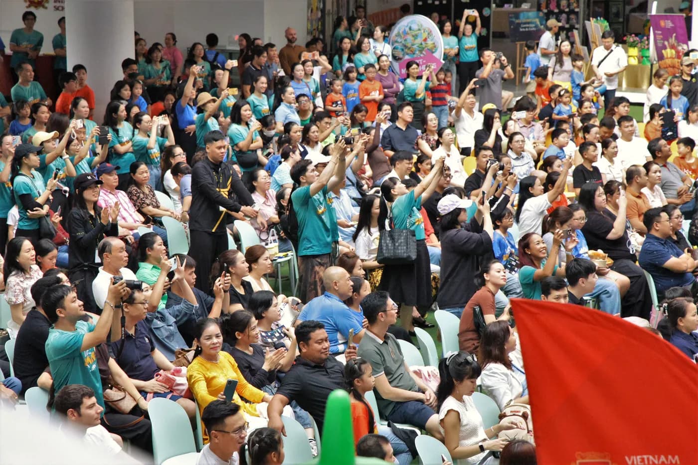 Hình ảnh các em học sinh trường VAS tại Lễ hội Mùa hè VAS Summer Fair 2026 với chủ đề “Summer-Verse” tại cơ sở Sala.