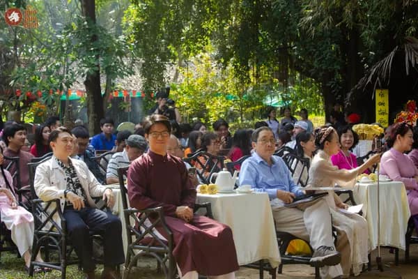 Hình ảnh toàn thể ban tổ chức, khách tham dự tại Bảo tàng Áo dài Việt Nam