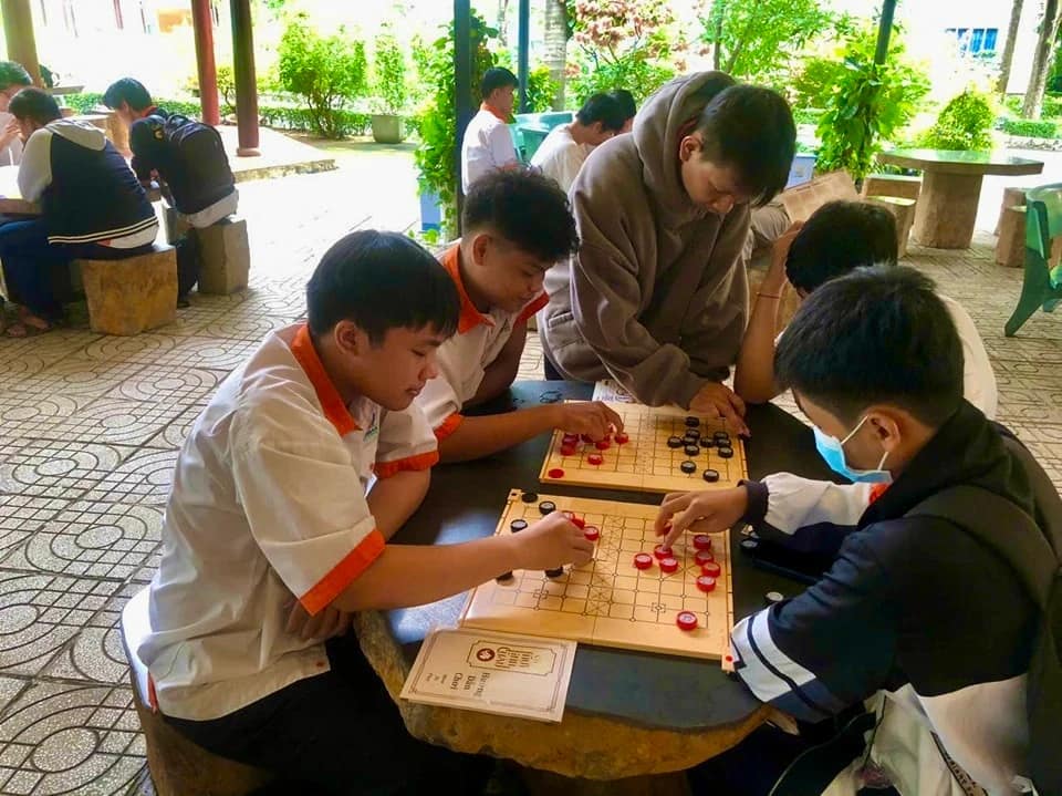 Hình chụp Workshop luyện Cờ Thủy Tinh Châu tại Trường Cao đẳng Công nghệ cao Đồng An