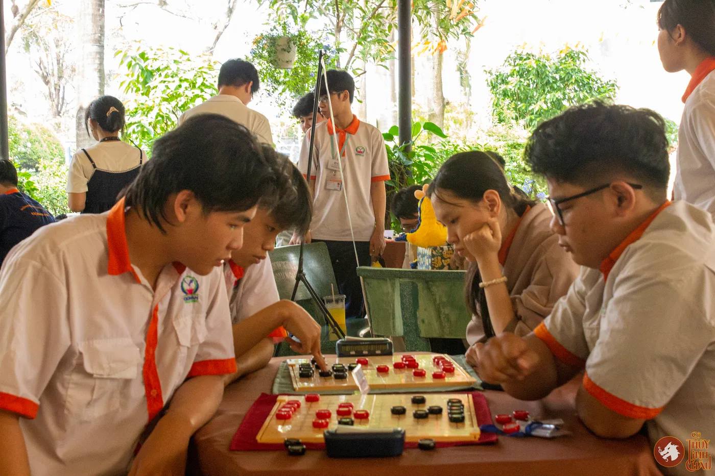 Giải đấu Danh Kỳ Lưu Truyền 3 - Gia Phúc (trái) vs Mai Chiếm Huỳnh (phải) - Ở phía sau, Nguyễn Duy Thắng (trái) vs Hồ Cẩm Nhung (phải)