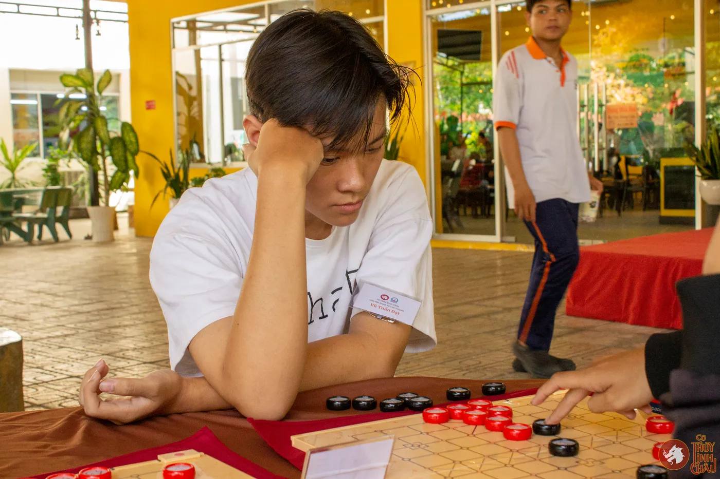 Giải đấu Danh Kỳ Lưu Truyền 3 - Kỳ thủ Vũ Tuấn Đạt trong một thế cờ khó!
