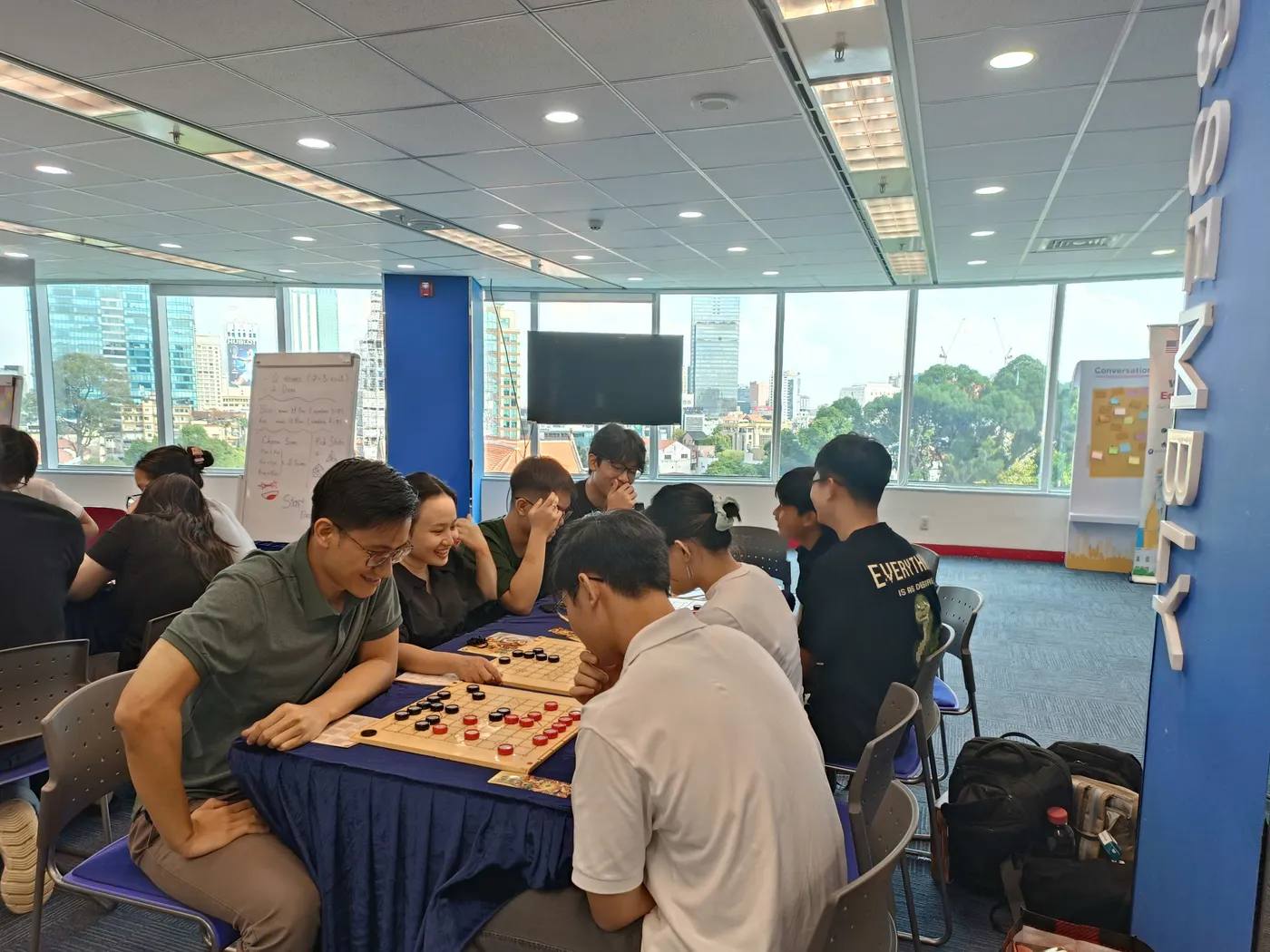 Cờ Thủy Tinh Châu - US Board Game Day