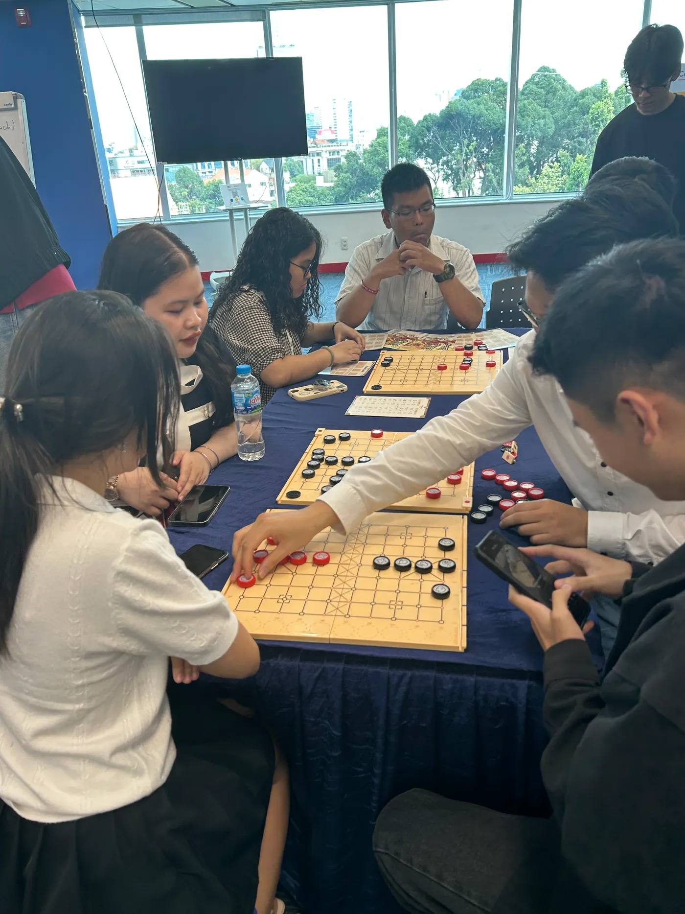 Cờ Thủy Tinh Châu - US Board Game Day
