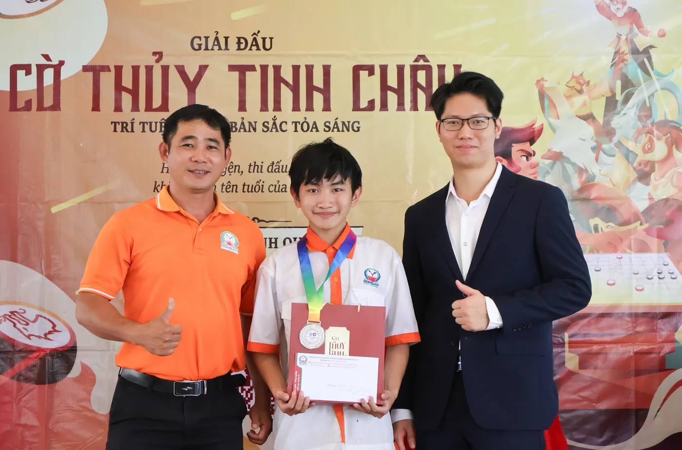 Hình chụp buổi Chung kết giải đấu Danh Kỳ Lưu Truyền - Cờ Thủy Tinh Châu