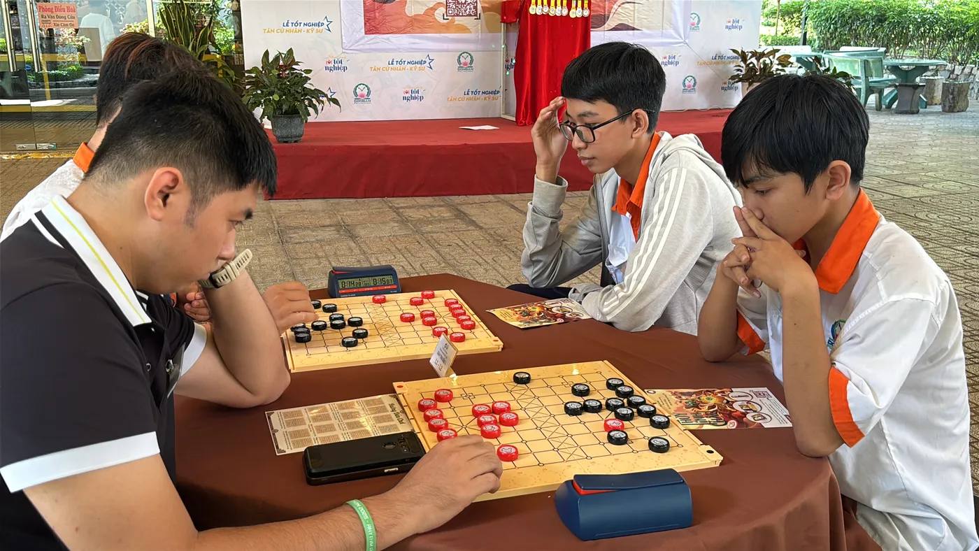 Hình chụp từ vòng bảng giải đấu Danh Kỳ Lưu Truyền tại Trường Cao đẳng Công nghệ cao Đồng An