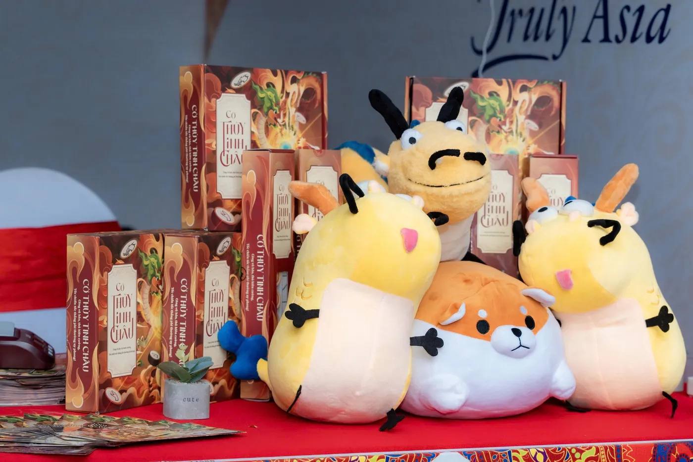 Cờ Thủy Tinh Châu tại Malay Fest Celadon Tân Phú 2025