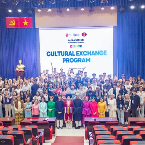 Mang dấu ấn cờ trí tuệ Việt đến sinh viên AUN Summer Camp
