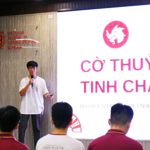CỜ VIỆT TRÍ VIỆT tại Trường Quốc tế Việt Úc